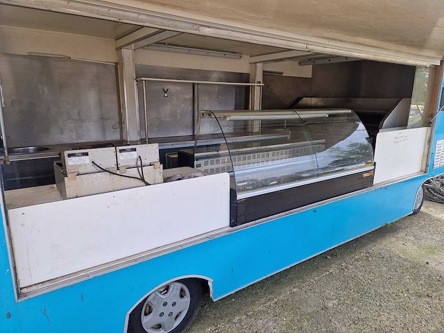1985 bk trailers d 2000-2-vk foodtrucks - afbeelding 1 van  4