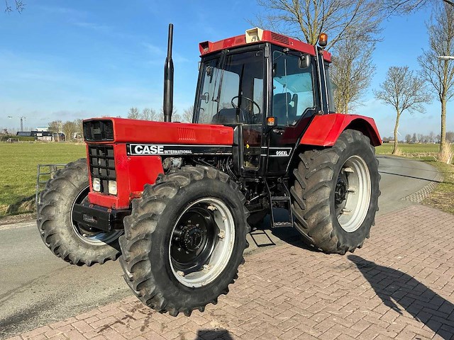 1985 case ih 956xl overgangsmodel vierwielaangedreven landbouwtractor - afbeelding 1 van  23