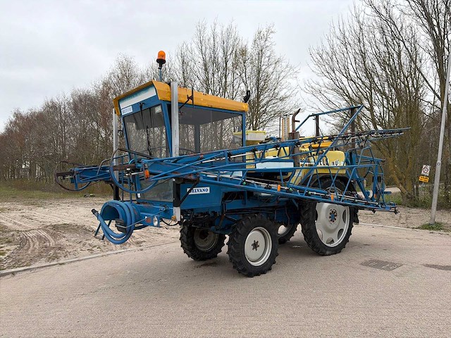 1985 delvano 2200l zelfrijdende veldspuit (27m) - afbeelding 1 van  23