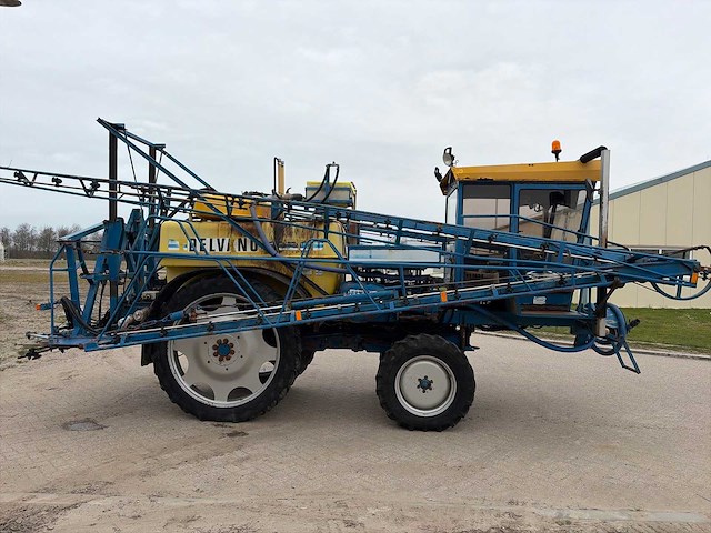 1985 delvano 2200l zelfrijdende veldspuit (27m) - afbeelding 18 van  23