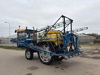 1985 delvano 2200l zelfrijdende veldspuit (27m) - afbeelding 21 van  23