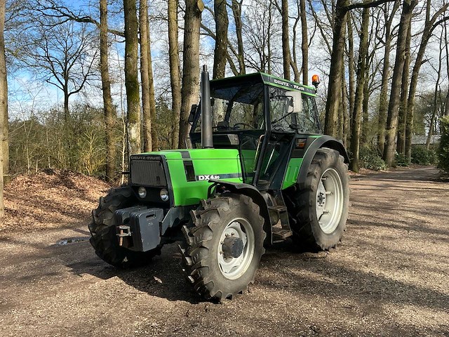 1985 deutz-fahr dx 4.50 vierwielaangedreven landbouwtractor - afbeelding 1 van  28