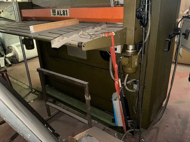 1985 elemac s350 stanspers machine - afbeelding 25 van  28