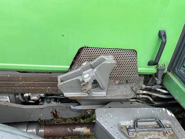 1985 fendt farmer 309 turbomatik vierwielaangedreven landbouwtractor - afbeelding 31 van  38