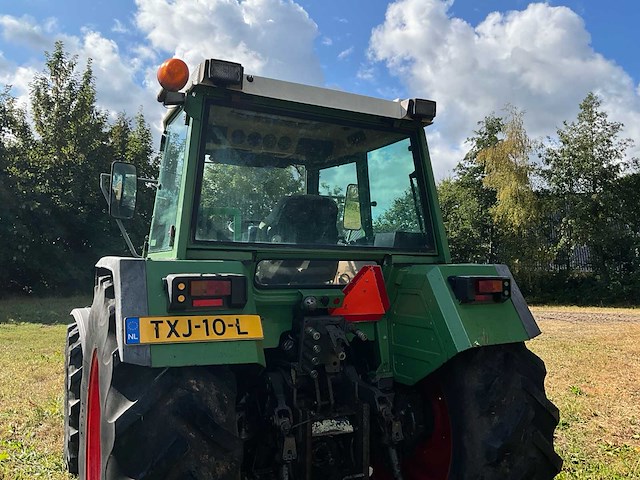 1985 fendt farmer 309 turbomatik vierwielaangedreven landbouwtractor - afbeelding 8 van  33