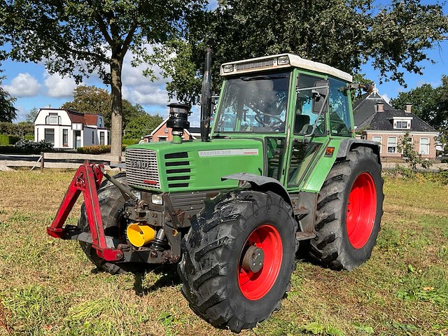 1985 fendt farmer 309 turbomatik vierwielaangedreven landbouwtractor - afbeelding 11 van  33