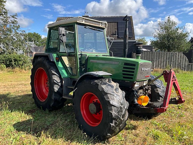 1985 fendt farmer 309 turbomatik vierwielaangedreven landbouwtractor - afbeelding 31 van  33