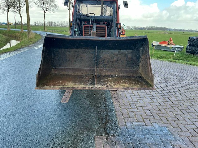 1985 fiat 70-90 dt met quicke voorlader vierwielaangedreven landbouwtractor - afbeelding 30 van  35