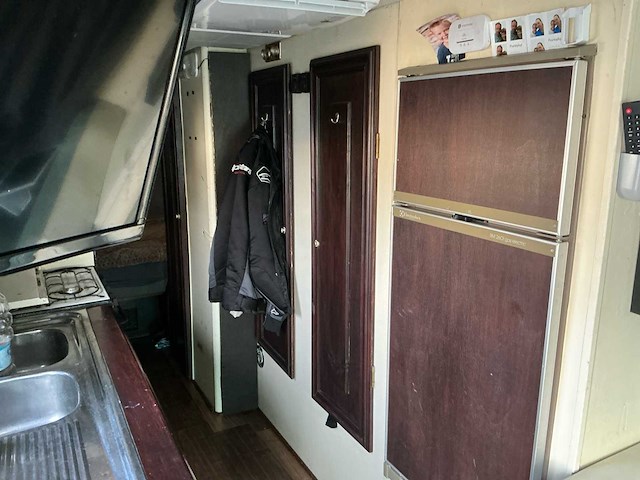 1985 gmc winnebago mpv. camper - afbeelding 14 van  28