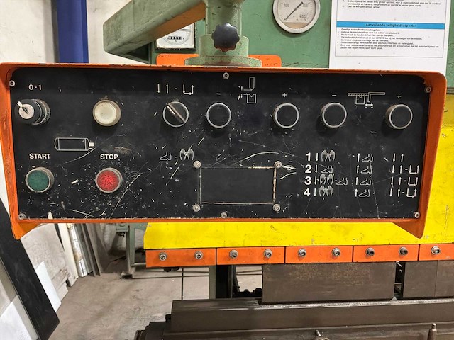 1985 haco pph 3060 kantbank - afbeelding 14 van  17