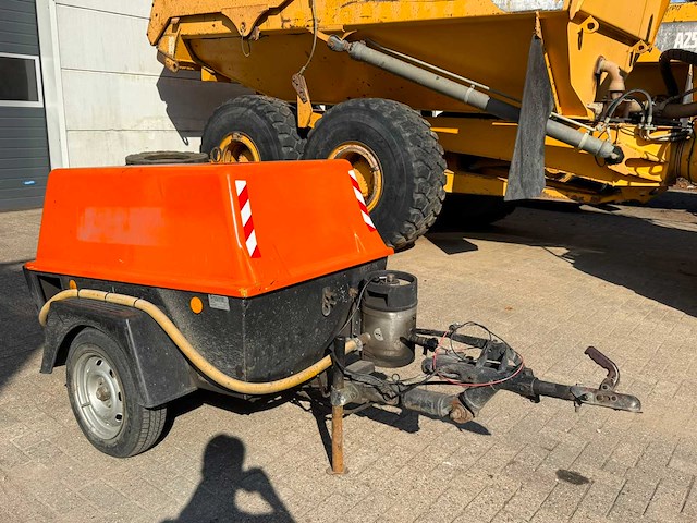 1985 ingersoll rand p100-a-wd compressor aanhangwagen - afbeelding 1 van  2