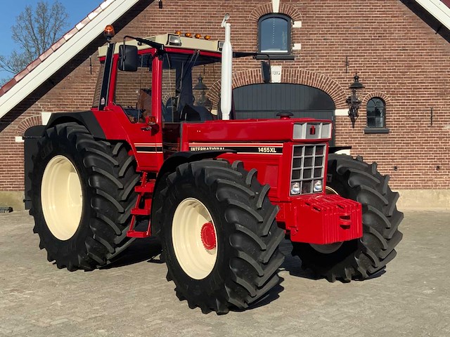 1985 international 1455xl vierwielaangedreven landbouwtractor - afbeelding 9 van  33