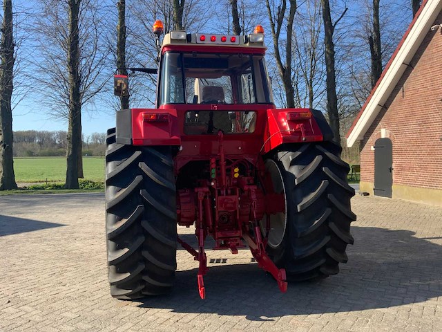 1985 international 1455xl vierwielaangedreven landbouwtractor - afbeelding 25 van  33
