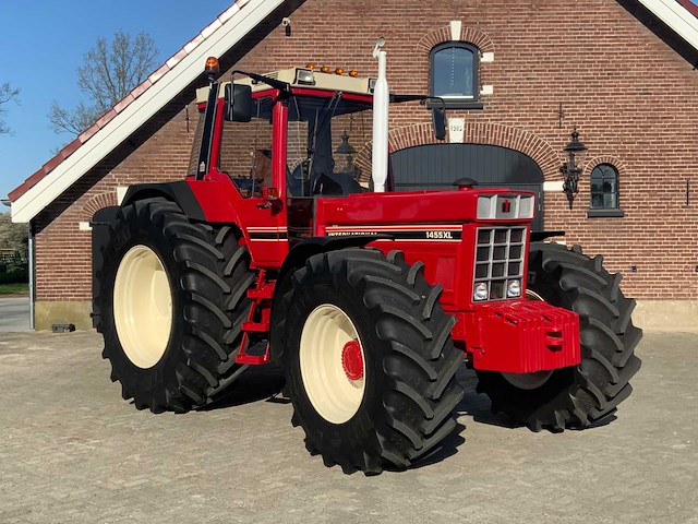 1985 international 1455xl vierwielaangedreven landbouwtractor - afbeelding 32 van  33