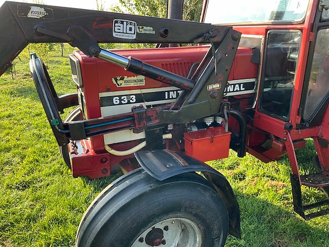 1985 international 633 oldtimer tractor - afbeelding 6 van  14