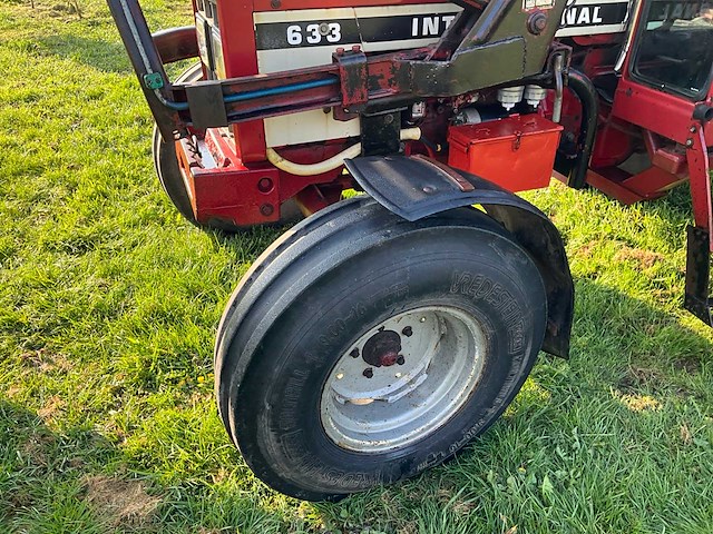 1985 international 633 oldtimer tractor - afbeelding 8 van  14