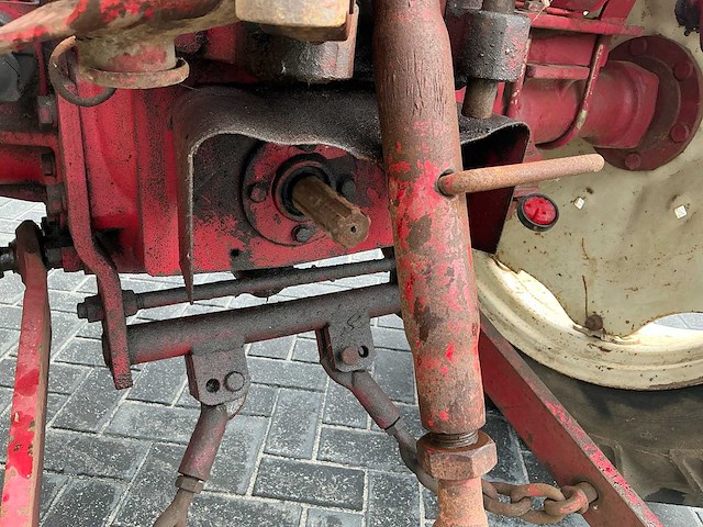 1985 international 633 tweewielaangedreven landbouwtractor - afbeelding 7 van  29