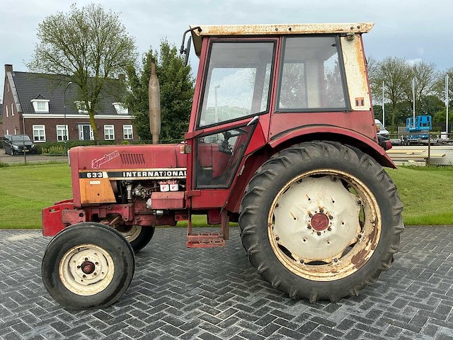 1985 international 633 tweewielaangedreven landbouwtractor - afbeelding 12 van  29
