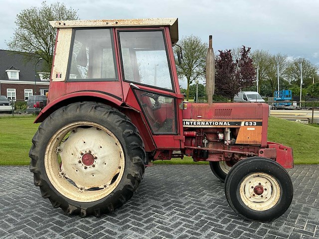 1985 international 633 tweewielaangedreven landbouwtractor - afbeelding 26 van  29