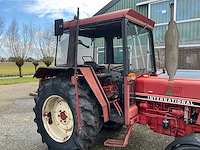 1985 international 733 s tweewielaangedreven landbouwtractor - afbeelding 7 van  20