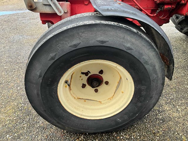 1985 international 733 s tweewielaangedreven landbouwtractor - afbeelding 10 van  20