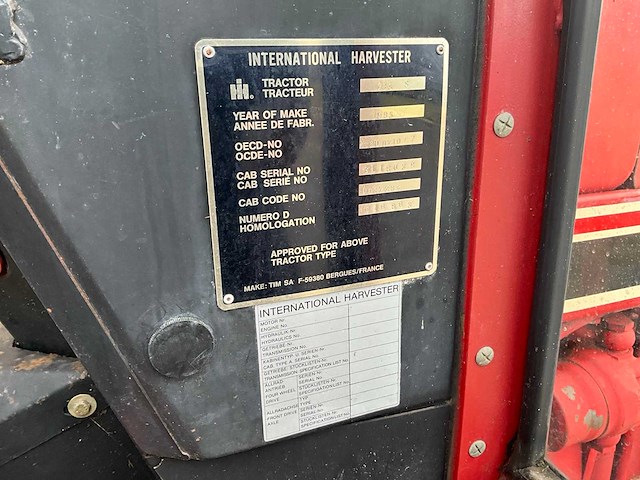 1985 international 733 s tweewielaangedreven landbouwtractor - afbeelding 13 van  20