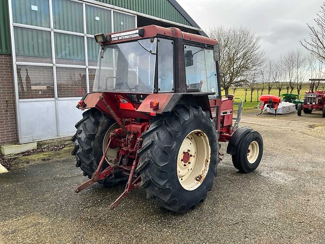1985 international 733 s tweewielaangedreven landbouwtractor - afbeelding 15 van  20