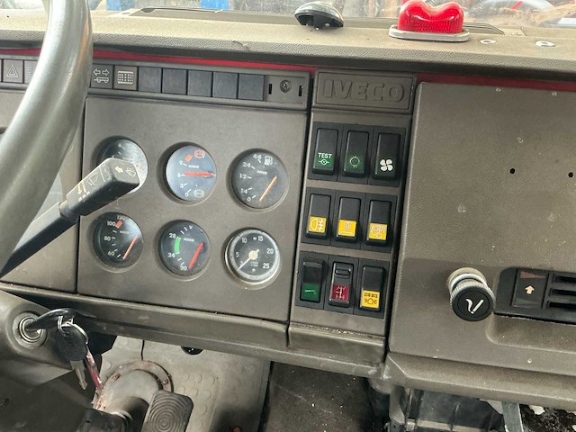 1985 iveco c3 vrachtwagen (opbrengst kika) - afbeelding 15 van  38