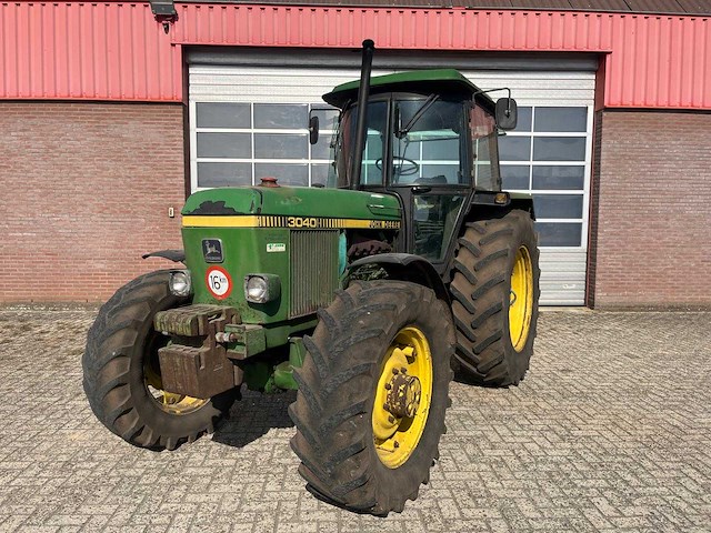 1985 john deere 3040 4wd landbouwtractor - afbeelding 2 van  3