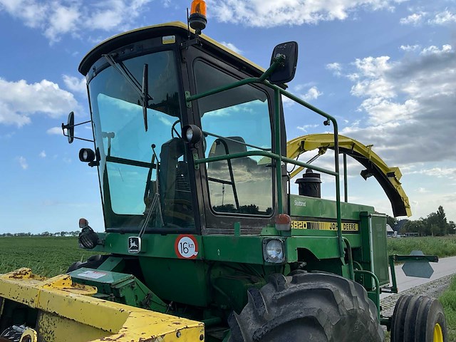 1985 john deere 5820 veldhakselaar met pick-up/maisbek en aanhanger - afbeelding 5 van  81