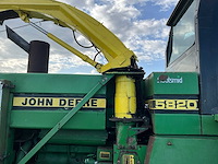 1985 john deere 5820 veldhakselaar met pick-up/maisbek en aanhanger - afbeelding 18 van  81