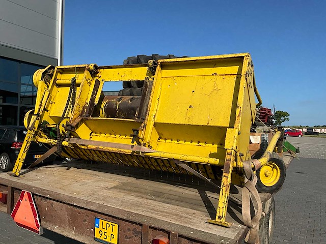 1985 john deere 5820 veldhakselaar met pick-up/maisbek en aanhanger - afbeelding 36 van  81