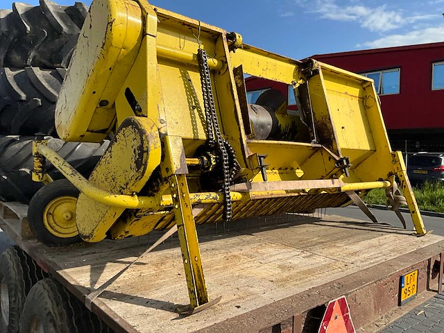 1985 john deere 5820 veldhakselaar met pick-up/maisbek en aanhanger - afbeelding 38 van  81