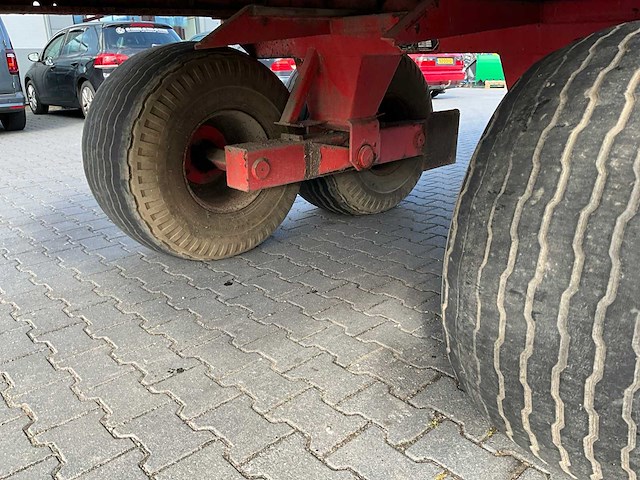 1985 john deere 5820 veldhakselaar met pick-up/maisbek en aanhanger - afbeelding 60 van  81