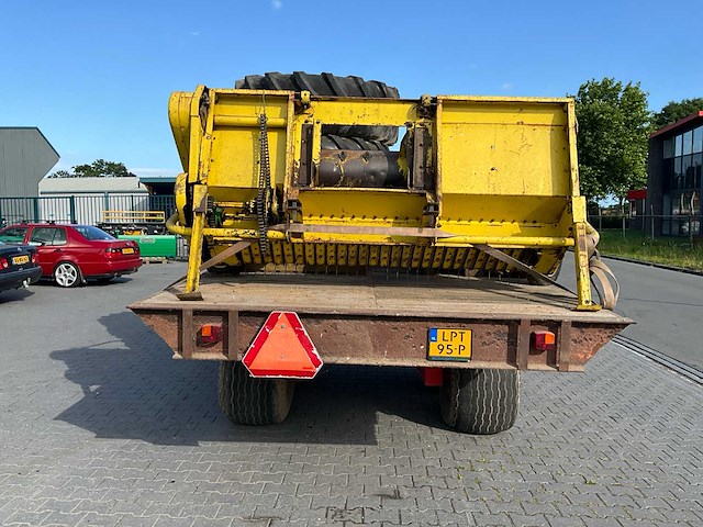 1985 john deere 5820 veldhakselaar met pick-up/maisbek en aanhanger - afbeelding 64 van  81