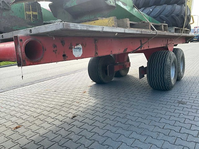 1985 john deere 5820 veldhakselaar met pick-up/maisbek en aanhanger - afbeelding 66 van  81