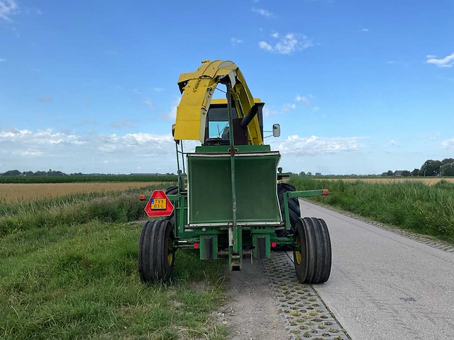1985 john deere 5820 veldhakselaar met pick-up/maisbek en aanhanger - afbeelding 81 van  81