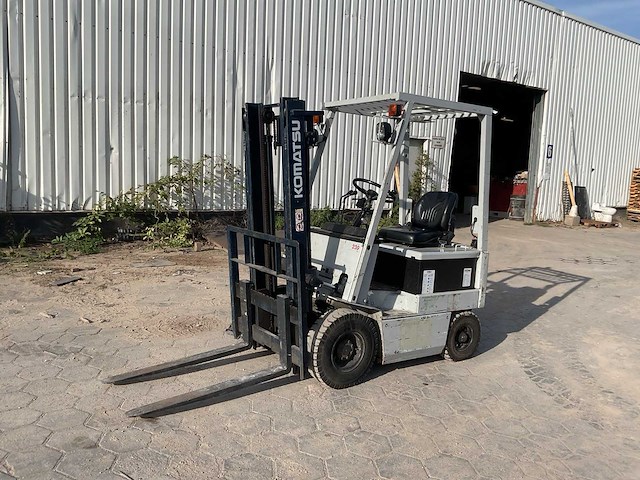 1985 komatsu fb15-5 vorkheftruck - afbeelding 1 van  11