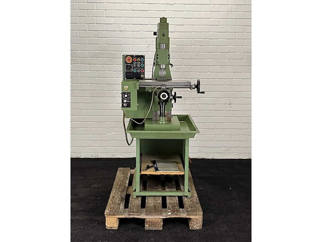 1985 kunzmann ubm1 universele freesmachine - afbeelding 1 van  10
