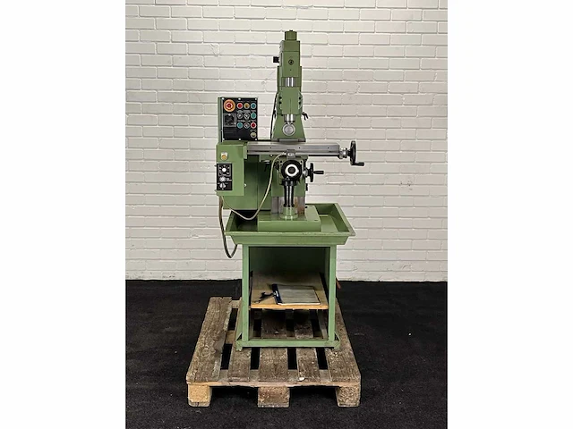 1985 kunzmann ubm1 universele freesmachine - afbeelding 1 van  10