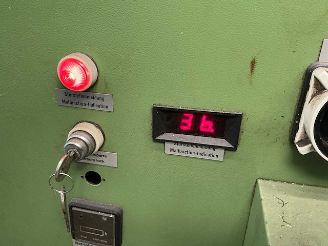 1985 maho mh500c cnc freesmachine - afbeelding 19 van  31