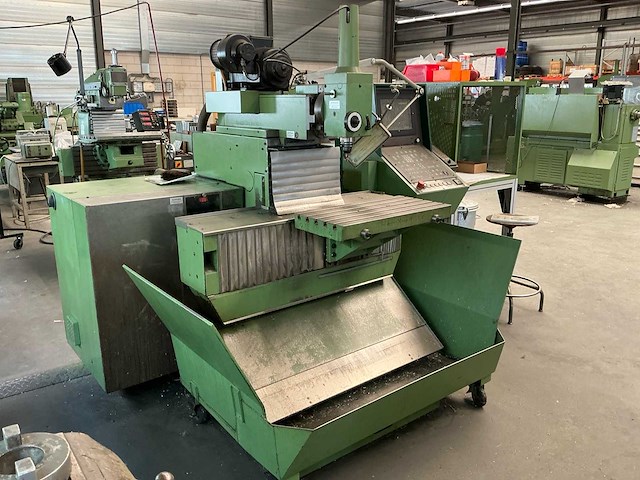 1985 maho mh500c cnc freesmachine - afbeelding 28 van  31