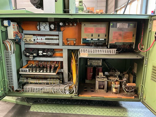 1985 maho mh500c cnc freesmachine - afbeelding 13 van  31