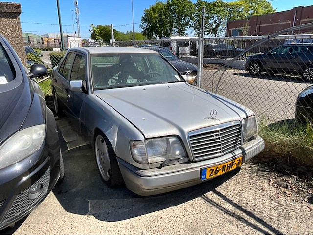 1985 mercedes-benz 200-500 (w124) 260 e personenauto - afbeelding 3 van  6