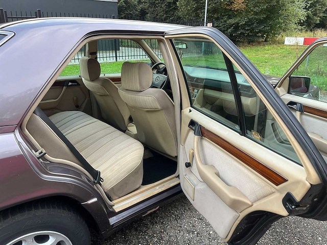 1985 mercedes-benz 200-500 (w124) 300 d personenauto - afbeelding 6 van  18