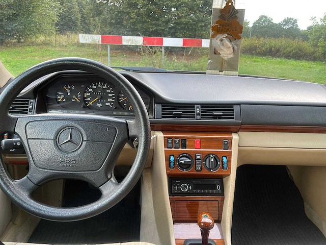 1985 mercedes-benz 200-500 (w124) 300 d personenauto - afbeelding 4 van  18