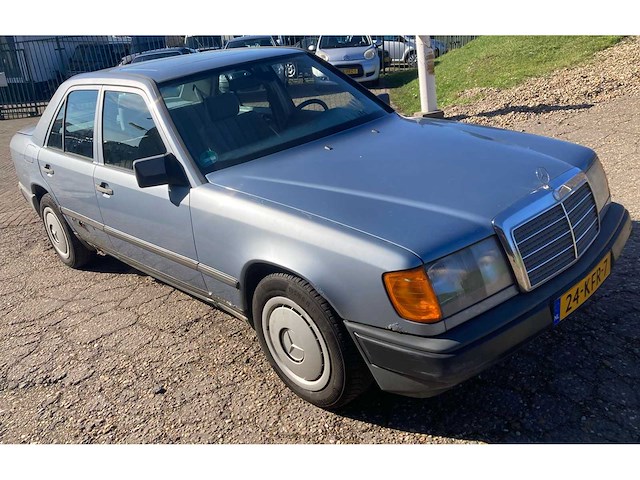 1985 mercedes-benz 230 e (w124) automaat, 24-kfr-7 - afbeelding 8 van  13