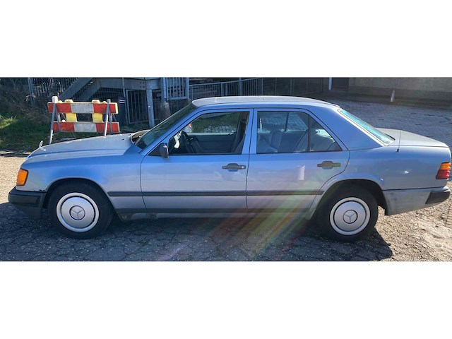 1985 mercedes-benz 230 e (w124) automaat, 24-kfr-7 - afbeelding 11 van  13