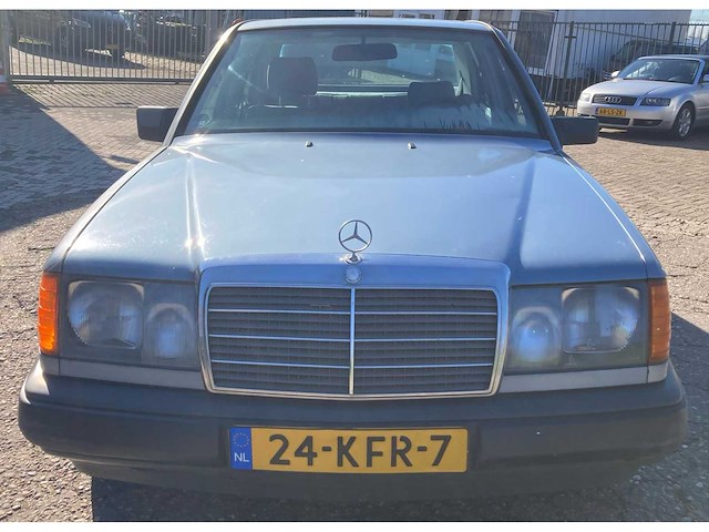 1985 mercedes-benz 230 e (w124) automaat, 24-kfr-7 - afbeelding 12 van  13