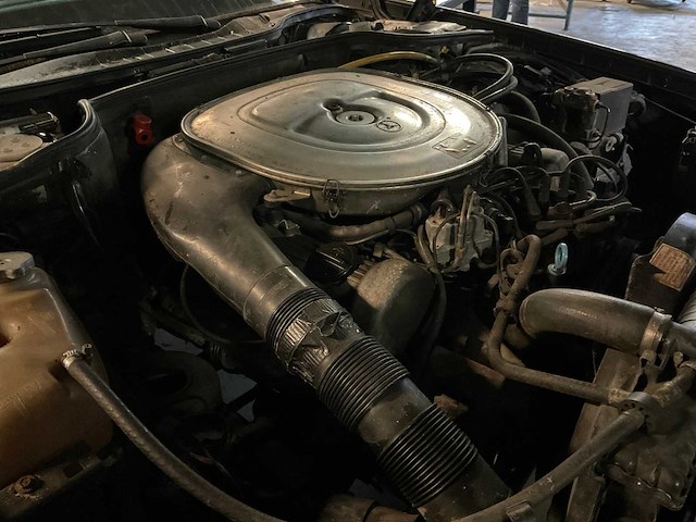 1985 mercedes-benz 380 sec s-klasse oldtimer - afbeelding 19 van  30